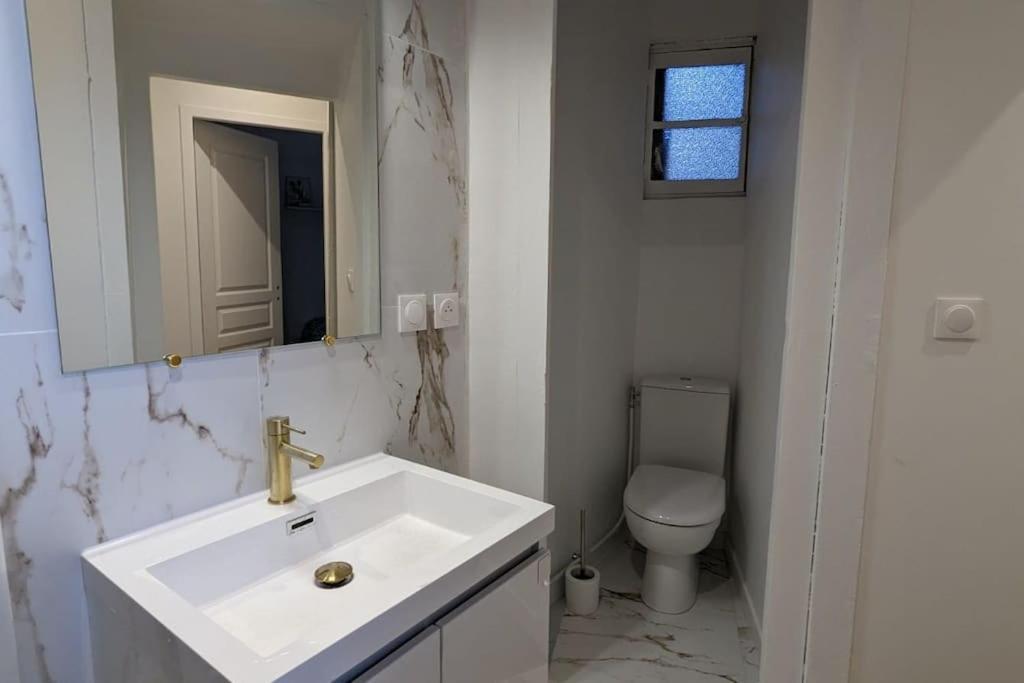 Cosy Queen -3Ch- Centre Ville & Parking Privee - Wifi Haut Debit Pau Bagian luar foto